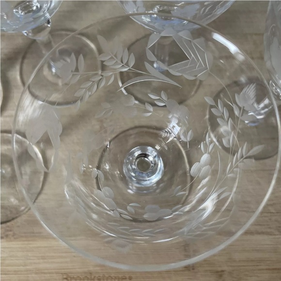 Vintage Delicate Fine Crystal Stemware Cordial Wine Etched Flower Leaf Set Of 6 - Picture 6 of 7